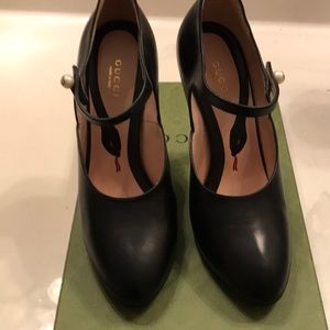 Authentic Gucci Pumps